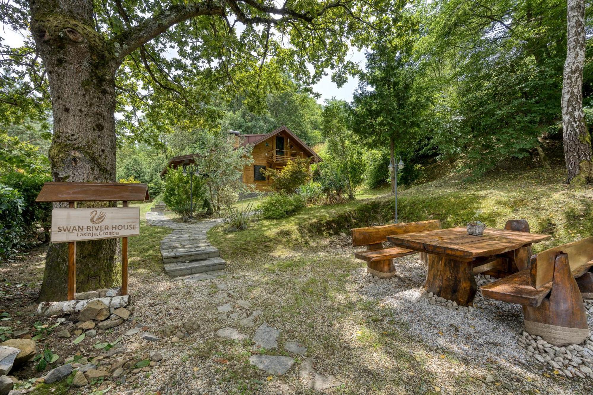 Zagreb, Kuca Za Odmor Swan River Holiday House Lasinja Exterior foto